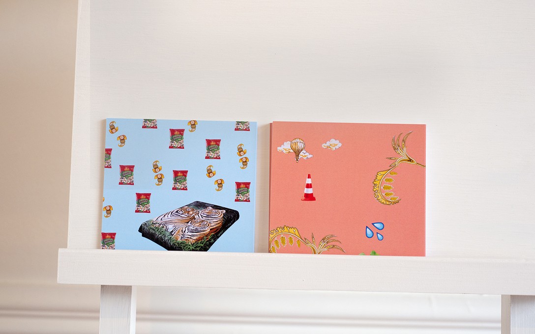 Postcards by Louisa Afoa on furniture by Tim Larkin with Abe Hollingsworth, 2018. Image courtesy of Xander Dixon.