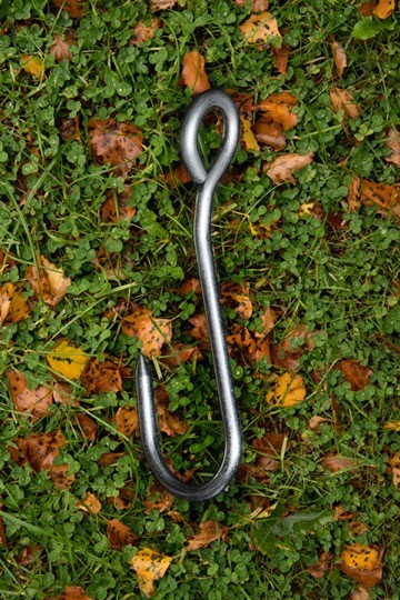 Johanna Mechen, Refuse #4 (Hook), 2017, Ilford 310gsm Photo Rag print, 649x446mm, 1/3.