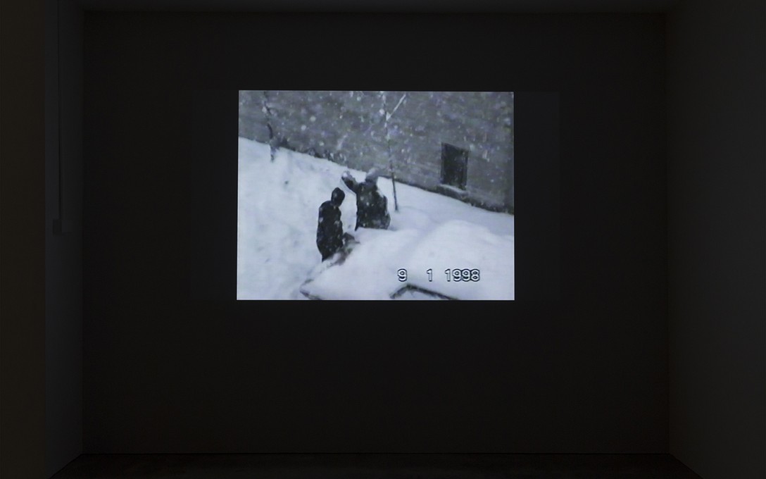 Selina Ershadi, The hands also look, 2020, HD digital video, sound design by Frances Duncan, 1:10:00, installation view. Image courtesy of Cheska Brown.