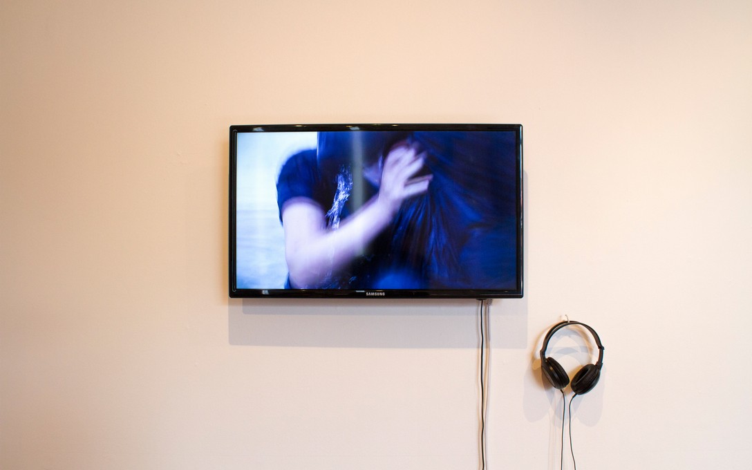 Kerry Ann Lee and Melissa Laing, Hither and Thither, 2013. Image courtesy of Clare Callaghan.