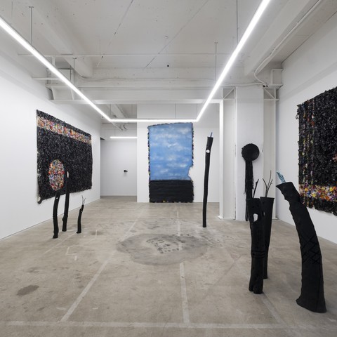 Telly Tuita, Silent Screams of Memories, installation view, 2026. Photo by Samson Dell.