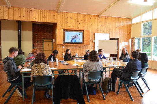 Extended Conversations Intensive 1: Criticism and Care. Image courtesy of Enjoy PlucArt Gallery and Blue Oyster Art Project Space.