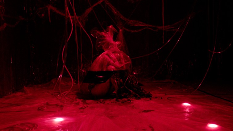 Chloe Jaques as Blood, The Ethics of Witnessing [ROT], 4 Hōngongoi 2025. Photo courtesy of Ted Whitaker.