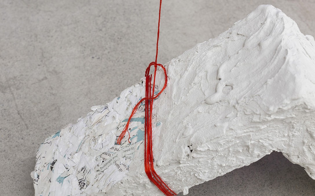 Ed Ritchie and Megan Brady, Taper to a point, 2021, thread pulled linen, detail. Image courtesy of Cheska Brown