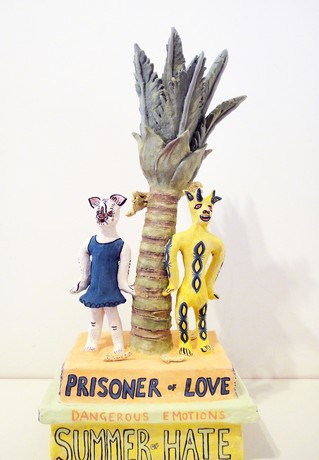 Tessa Laird, Prisoner of Love. Earthenware with ceramic paint, 450 × 220 × 140mm, 2013. Image Courtesy of Melanie Roger Gallery, ©Tessa Laird
